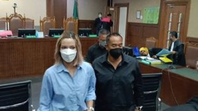 Nia Ramadhani & Ardi Bakrie Resmi Bebas Usai 8 Bulan Rehabilitasi