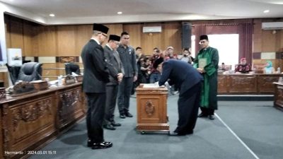 PAW Anggota DPRD OKU, Yusirwan Gantikan Rusman Junaedhi