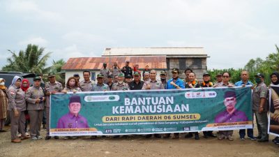 Peduli Korban Kebakaran Sungsang, RAPI Daerah 06 Sumsel Serahkan Bantuan