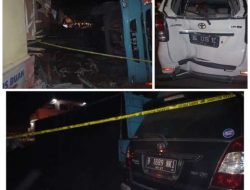 Diduga Overload, Fuso Bermuatan Batubara Hantam 2 Mobil dan 2 Rumah di OKU Timur