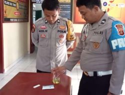 Kapolsek Belitang II Polres OKUT – Polda Sumsel Test Urine Dadakan Personelnya