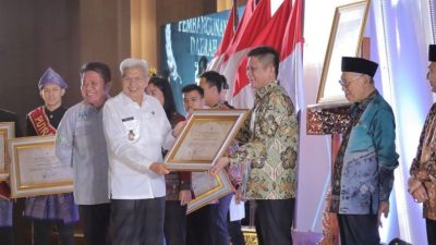 Pemkab OKUT Kembali Sabet Penghargaan Terbaik l Perencanaan dan Pencapaian Pembangunan Daerah