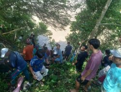 Sebuah Mobil Terjun Bebas ke Sungai Komering, Empat Orang Masih di Cari