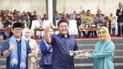 Sukses, Karnaval Seni Budaya SMK di OKU Ditutup Gubernur, Ini Pesan Deru