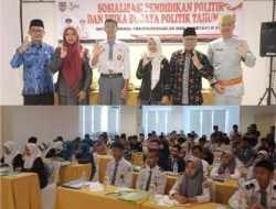 Kesbangpol Mura Beri Pendidikan Politik Bagi Pelajar dan Masyarakat