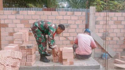 Kodim 0401/MUBA Bantu Bangun MCK Ponpes Darul Ulum Kecamatan Sanga Desa