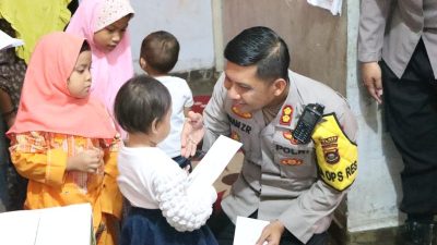 Berbagi Menyambut Lebaran, Kapolres OKU Kunjungi Panti Asuhan